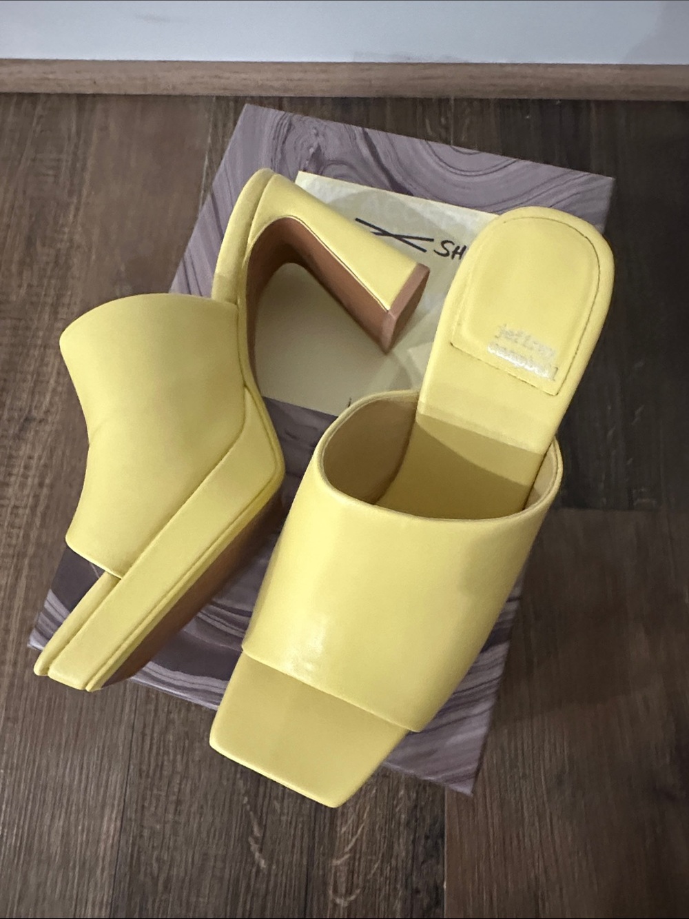 Jeffrey Campbell Yellow Platform Mule Heels - Picture 6 of 10